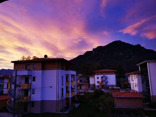 Panoramablick vom Balkon - Moderne und lichtdurchflutete 3-Zimmer Wohnung mit traumhaftem Bergblick im 2.OG - Provisionsfrei !