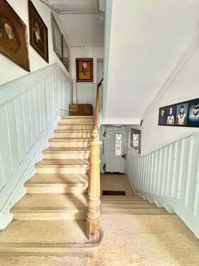 Treppenhaus 1. OG.jpg - 