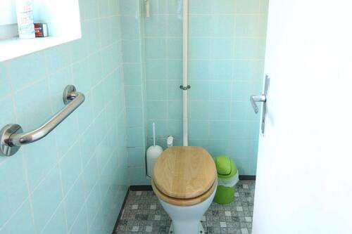WC - 