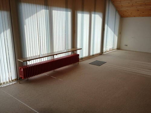 Studio -Büro OG mit Balkon - 