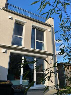 Südseite - Neuwertige Doppelhaushälfte mit grandioser Aussicht