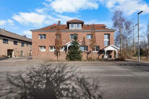 Bild 2 - 4 Zimmer Etagenwohnung zum Kaufen in Syke