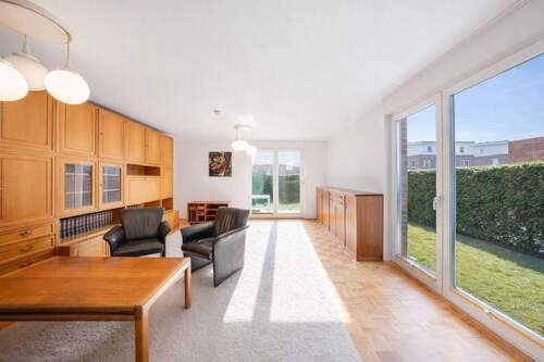 Wohnzimmer - 5 Zimmer Doppelhaushälfte in Berlin