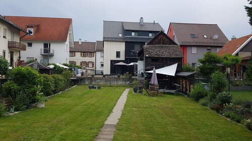 Baugrundstück_Blick nach NordWest zum Bestandsgeb - 399.000,00&nbsp;EUR Kaufpreis, ca.&nbsp; 0,00&nbsp;m&sup2;