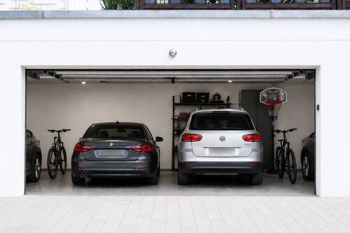 Der linke Garagenplatz - 