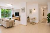 Wohnzimmer - 3 Zimmer Etagenwohnung zum Kaufen in Stuttgart