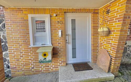 Eingangstür Sockelgeschoss - 