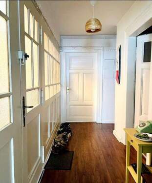 Flur - Wohnen im Herzen von Butzbach - Altbauwohnung 122 m²