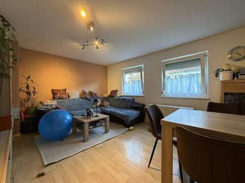 Wohnen - 4 Zimmer Reihenmittelhaus zum Kaufen in Reutlingen