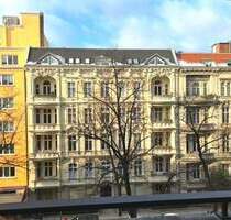 Sanierte City-Wohnung in begehrter Wohnlage nahe Steinplatz – mit separatem Tiefgaragenstellplatz bei Bedarf - Berlin Charlottenburg