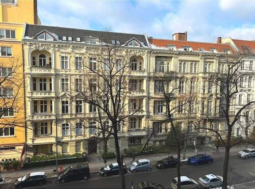Blick aus dem Balkon - 2 Zimmer Etagenwohnung zum Kaufen in Berlin