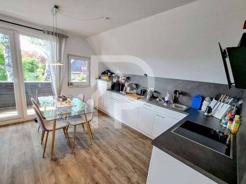 Küchenzeile mit Essbereich - 