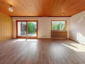 Wohnzimmer - Reihenmittelhaus mit 94,30 m² in Pfullingen zum Kaufen