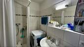 Badezimmer mit Dusche - 
