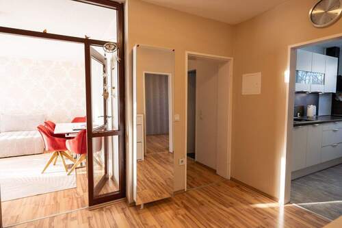 Flur - 3 Zimmer Etagenwohnung in Delmenhorst