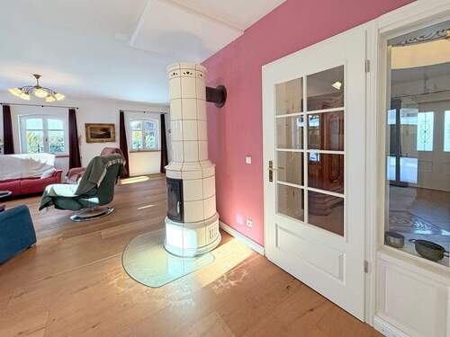 Wohnzimmer mit Kamin - 