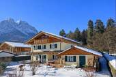 Am Fuße der Zugspitze - Neuwertiges Einfamilienhaus mit Bergpanorama
