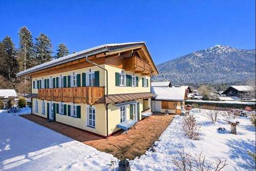 Sonnige Süd-West Ausrichtung - Einfamilienhaus mit 308,00 m&sup2; in Grainau zum Kaufen