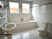 Bad mit Fenster - 