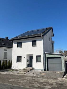 Bild1 - Niedrigenergiehaus A+ mit Keller und 2 Terrassen, Lippstadt-Süd