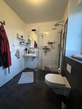 Badezimmer 2.jpg - 