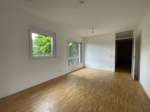Wohnzimmer - 3 Zimmer Etagenwohnung zur Miete in Nürnberg
