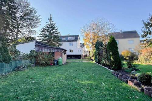 Blick auf das Haus - 4 Zimmer Einfamilienhaus zum Kaufen in Köln