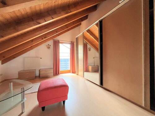 Schlafzimmer OG - 4 Zimmer Einfamilienhaus in Starnberg