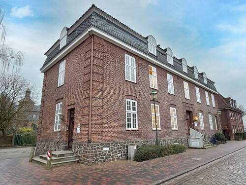 Rathausstraße 4 - Gewerbeobjekt (Büro, Produktion, Verkauf) zum Kaufen in Uetersen