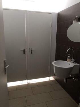 Toiletten - 3 Zimmer Büro zur Miete in Saarbrücken