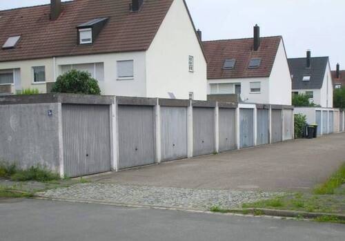 Garagenhof - Reihenendhaus mit 126,00 m² in Nürnberg zum Kaufen