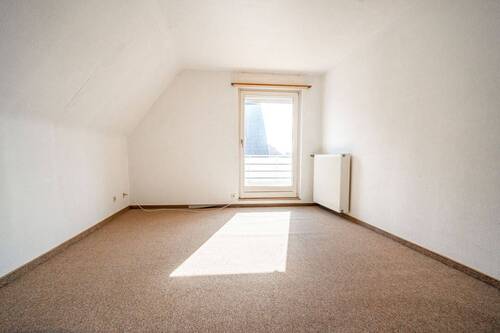 Das Dachgeschoss verfügt über 3 schöne Zimmer. - 