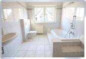 Dusch- und Wannenbad - 