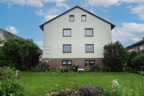 Hausansicht vom Garten - 