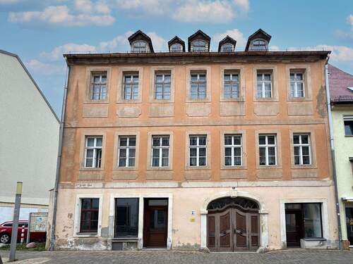 Gebäudeansicht - 1 Zimmer Mehrfamilienhaus, Wohnhaus in Borna