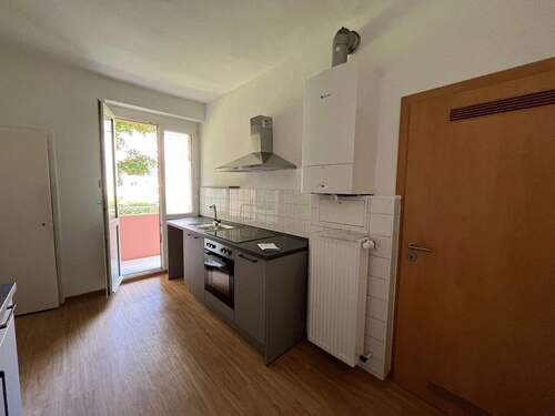 Küche mit Einbauküche - 