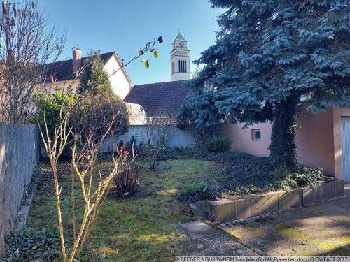 Garten - 7 Zimmer Einfamilienhaus zum Kaufen in Karlsruhe