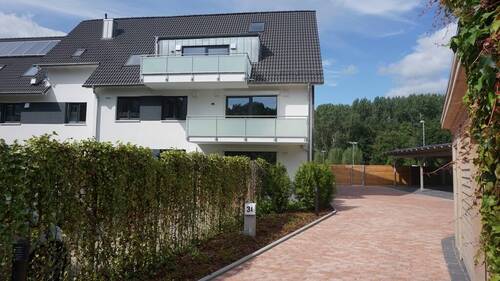 Ansicht - Moderne 3- Zimmerwohnung mit Balkon & Fahrstuhl im Hittfelder Zentrum!