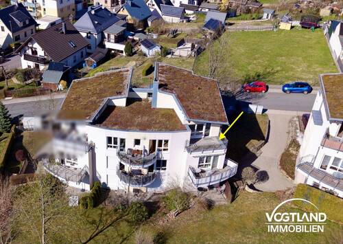 Ansicht hinten mit Balkon 2 - 2 Zimmer Etagenwohnung zum Kaufen in Auerbach