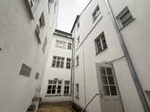 Rückansicht Vordergebäude - Mehrfamilienhaus, Wohnhaus in Bamberg