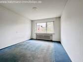 Elternschlafzimmer (ca. 13 m² groß) - 