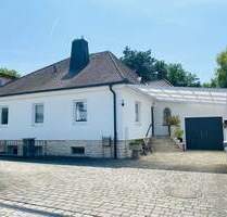Charmantes Einfamilienhaus mit großem Garten in Straubing