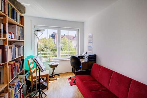 Kinderzimmer / Büro - 