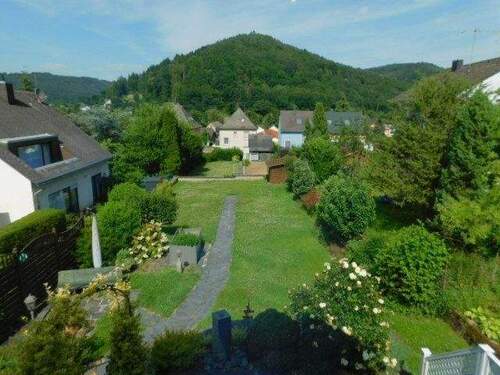 BB22 Blick i.d. Garten - 