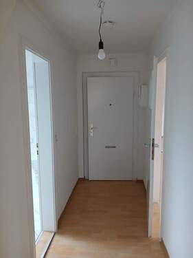 1000000531.jpg - AB SOFORT VERFÜGBAR: Schön geschnittene 3-Zimmer Wohnung mit Tageslichtbad!