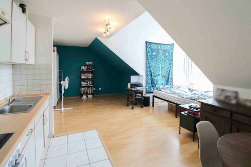 Wohnraum - 1 Zimmer Einfamilienhaus zum Kaufen in Leipzig