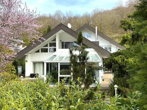 Titel - 1 Zimmer Mehrfamilienhaus, Wohnhaus zum Kaufen in Poppenhausen (Wasserkuppe)