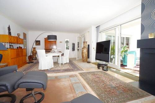 Wohnen - Mehrfamilienhaus, Wohnhaus mit 396,00 m&sup2; in Poppenhausen (Wasserkuppe) zum Kaufen