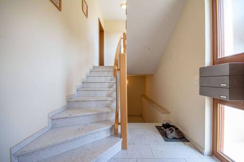 Treppenhaus KG / EG - 