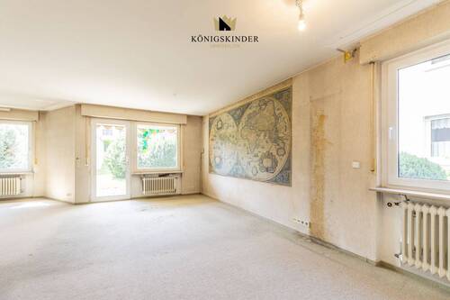 Lichtdurchflutetes Wohnzimmer - 